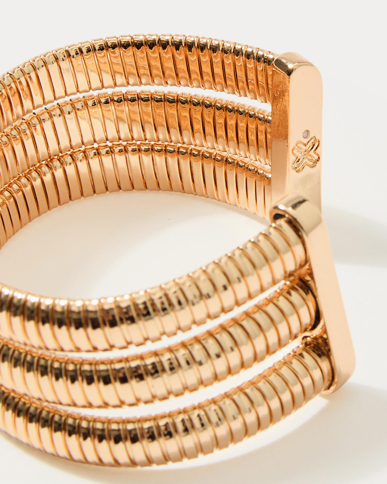 Chevs Kiss Cuff Bracelet - Image 3