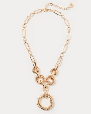 Chevs Kiss Necklace