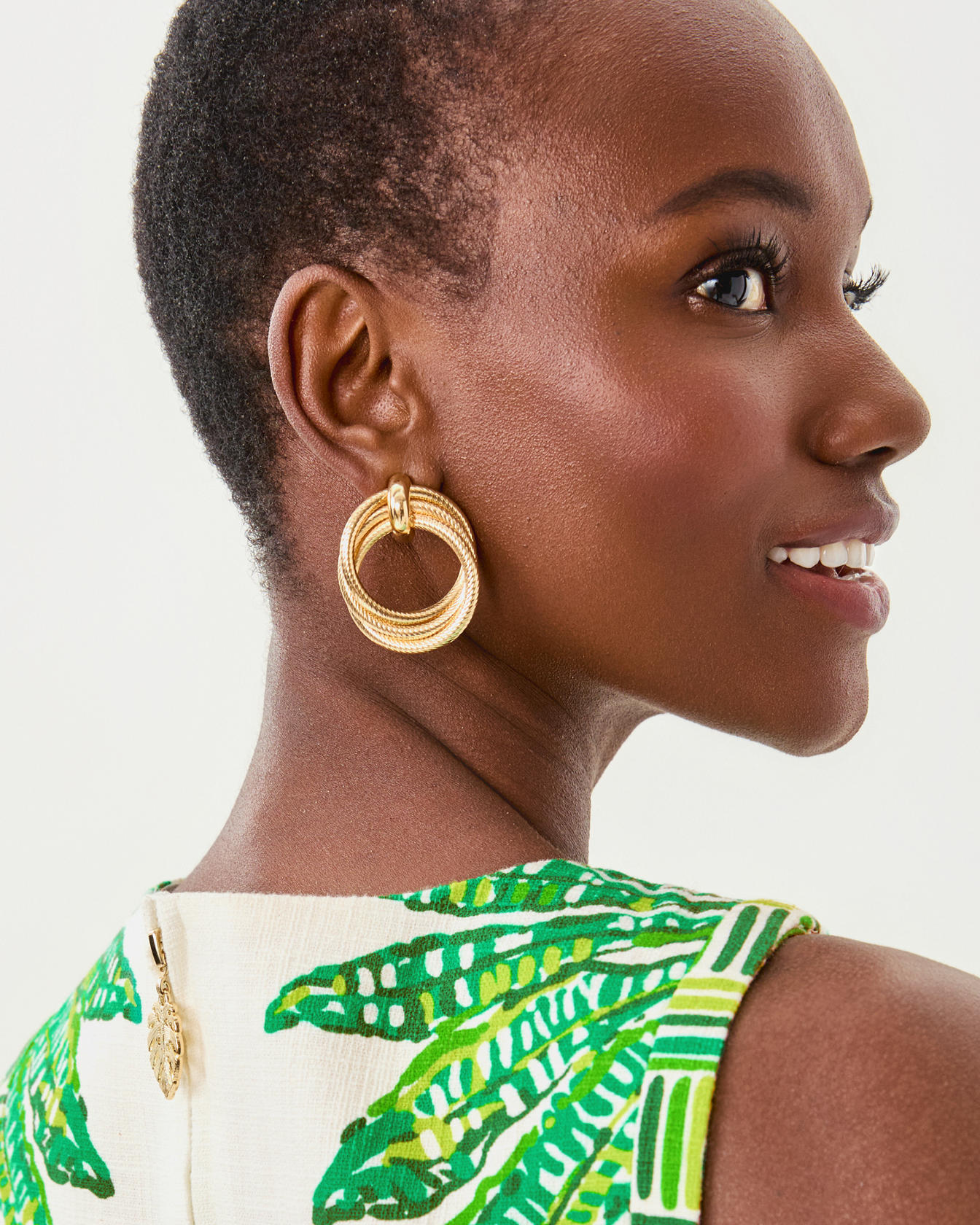 Chevs Kiss Doorknocker Earrings - Image 3